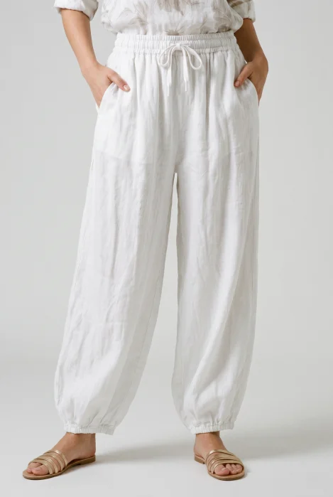 Pantaloni de vara, din in, croi balon, cu elastic la glezna, siret in talie, albi