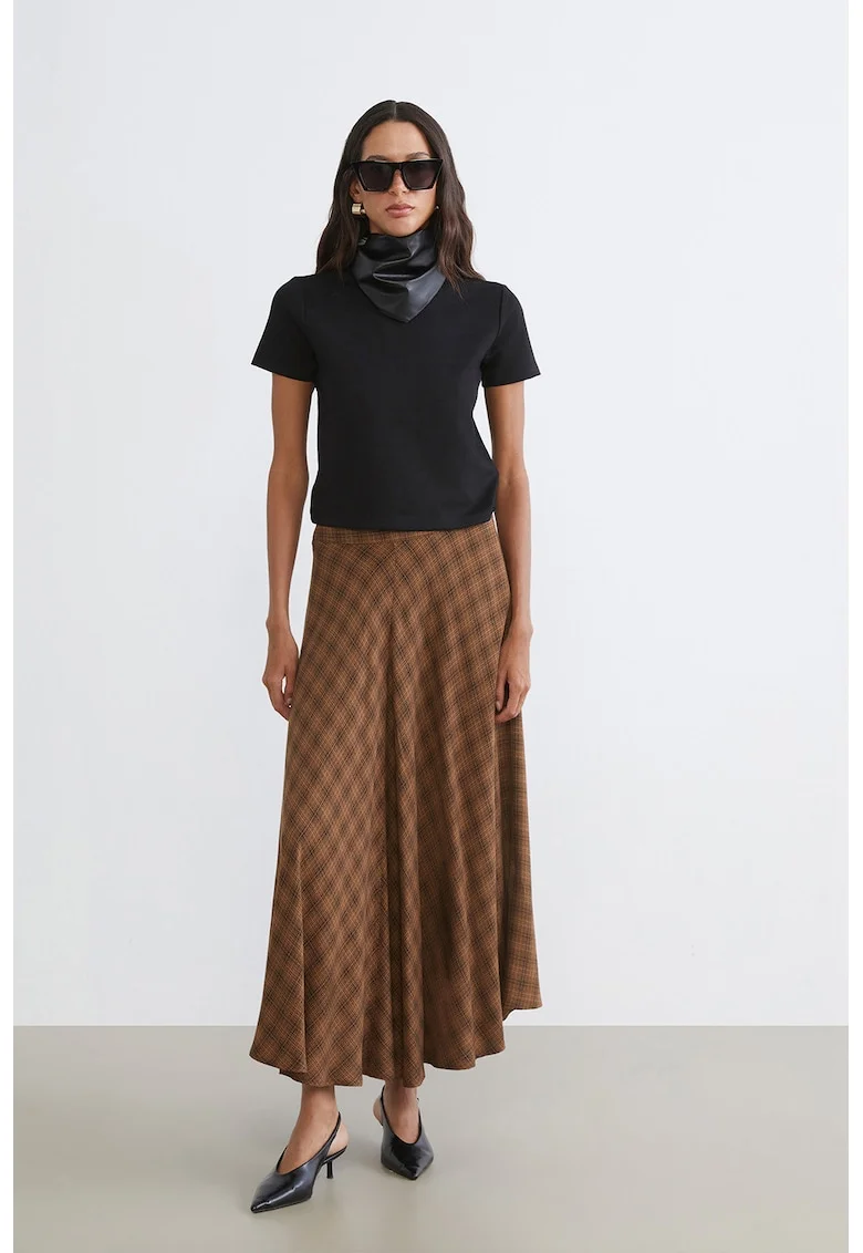 Tricou uni cu decolteu la baza gatului, Negru