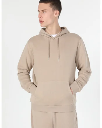 Hanorac regular fit cu buzunar kangaroo, Maro camel