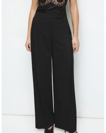 Pantaloni cu croiala ampla si buzunare laterale, Negru