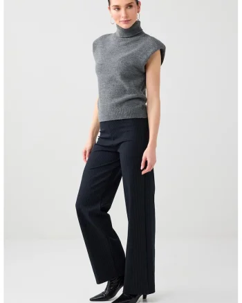 Pantaloni cu croiala dreapta si model cu dungi discrete, Albastru ultramarin