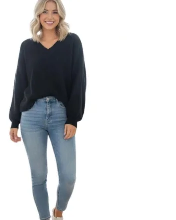 Pulover cu model uni,