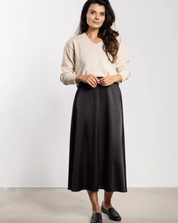 Fusta midi,  satin, talie inalta, croiala evazata, negru, poliester
