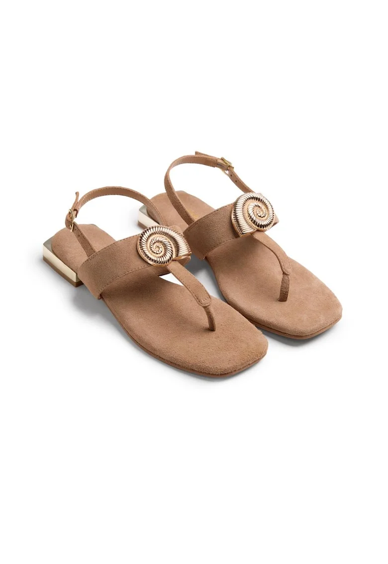 Sandale de piele piele intoarsa cu bareta separatoare si aplicatie metalica Harrington, Maro camel