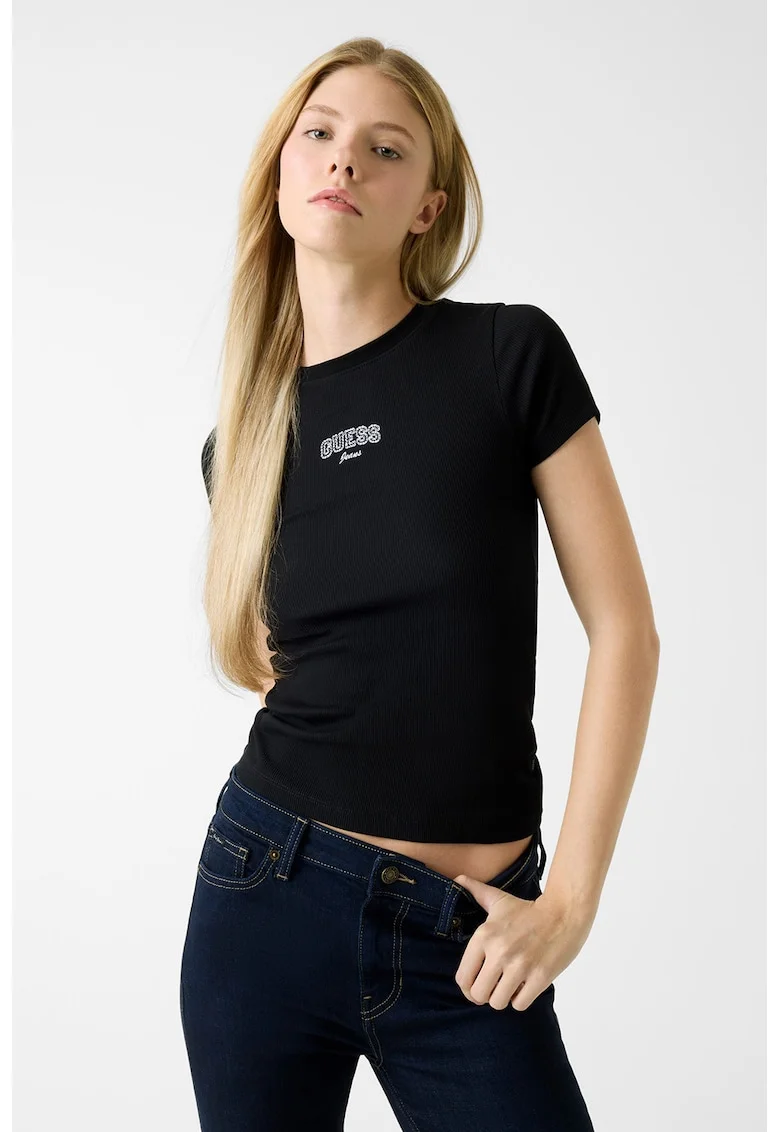 Tricou slim fit cu decolteu la baza gatului, Negru