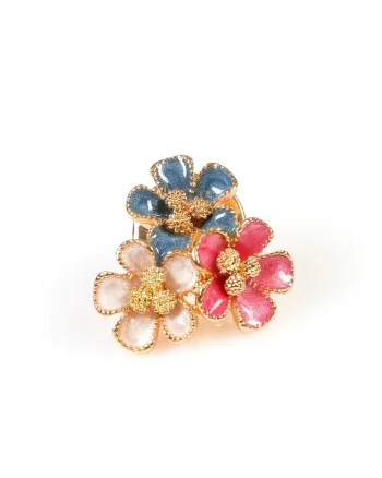Brosa martisor floral in nuante pastelate