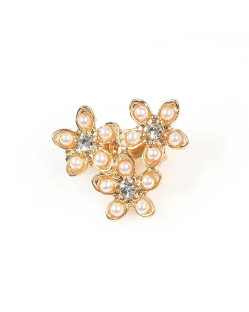 Brosa martisor cu flori delicate
