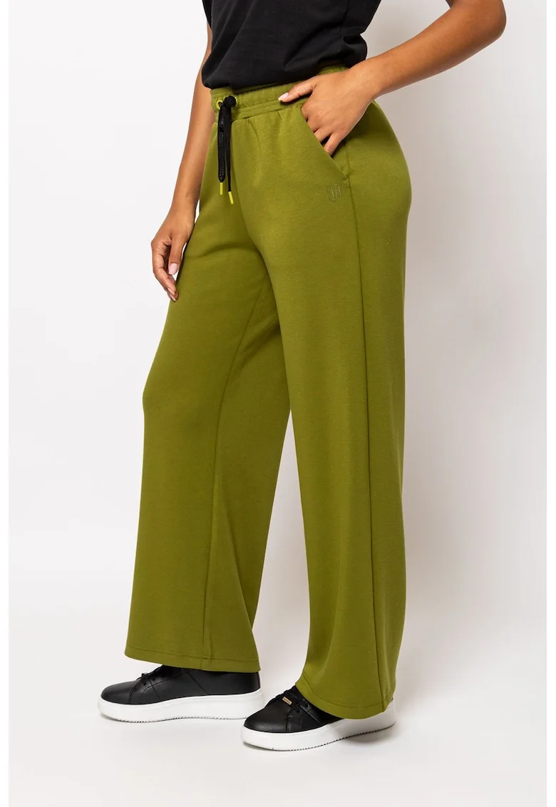 Pantaloni evazati din amestec de modal cu buzunare laterale Zella, Verde masliniu