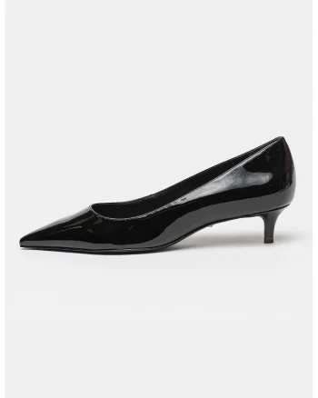 Pantofi cu varf ascutit Laura, Negru