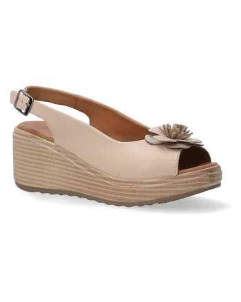 Sandale din piele cu talpa wedge si aplicatie florala