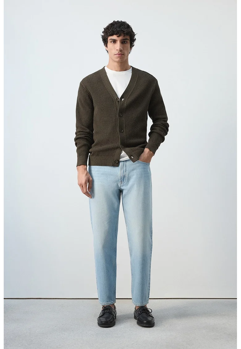 Cardigan cu decolteu in V si aspect texturat, Maro