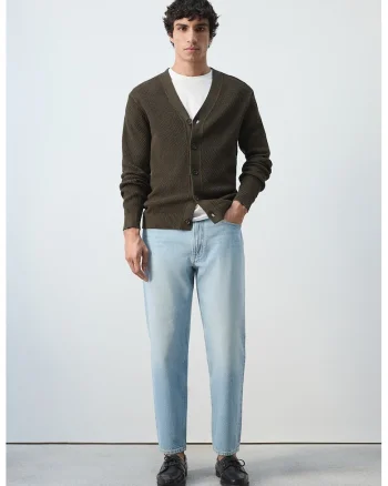 Cardigan cu decolteu in V si aspect texturat, Maro