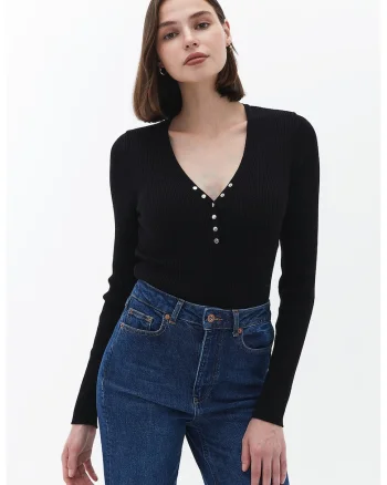 Pulover striat cu decolteu in V, Negru