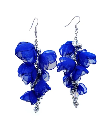Cercei lungi statement, Zia Fashion, flori din voal, perle Mallorca si inox, handmade