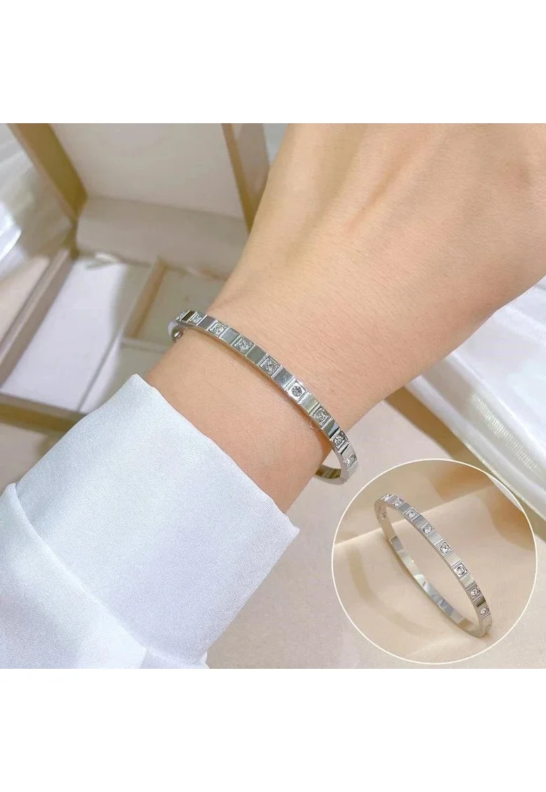 Bratara din otel inoxidabil, tip bangle, cu pietre din zirconiu, suflata cu aur 18k, C2, Argintiu