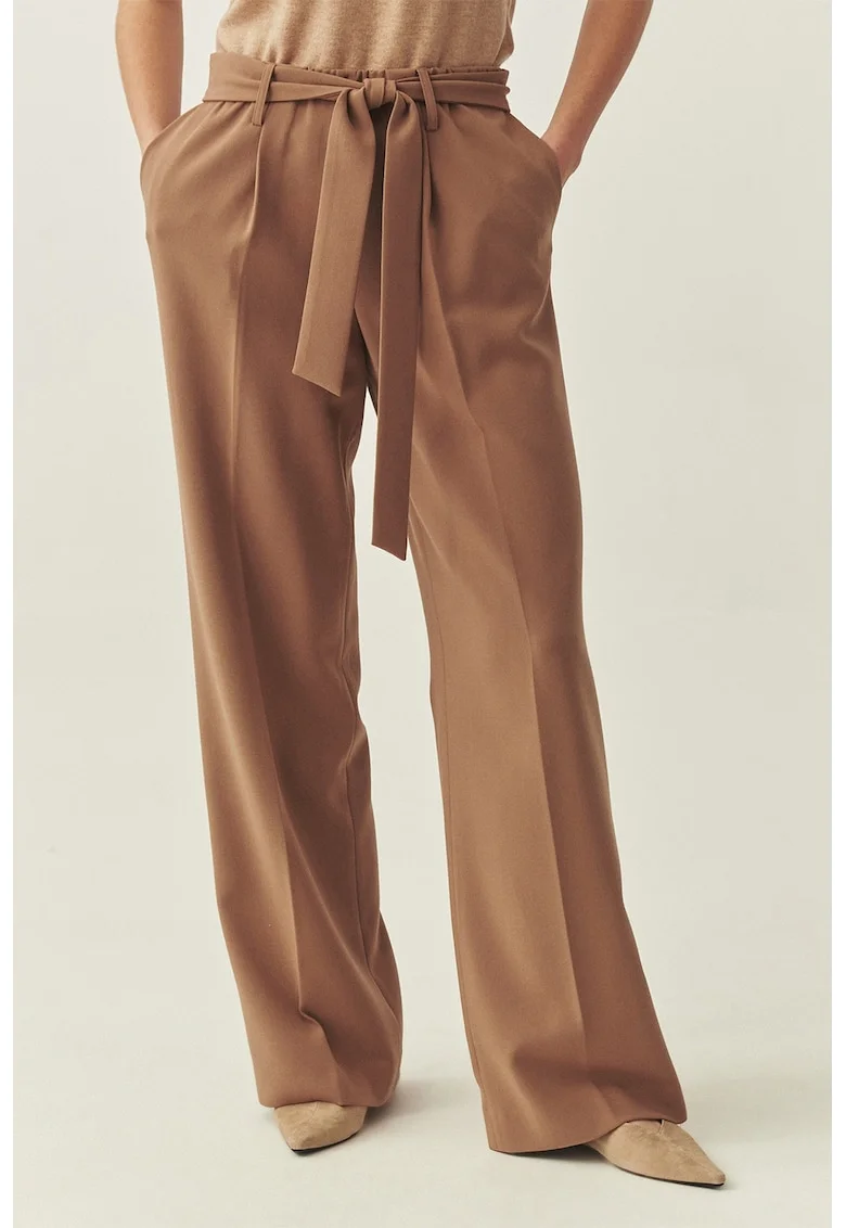 Pantaloni cu croiala ampla si pliuri Zorte, Caramel