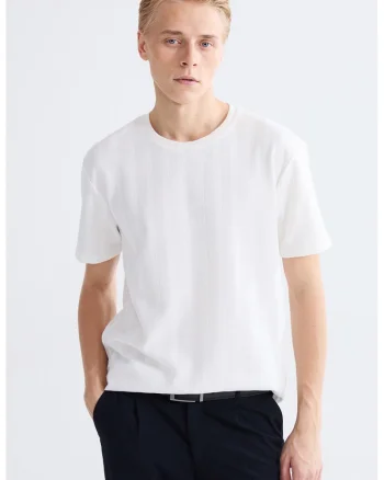 Tricou uni cu decolteu la baza gatului, Crem