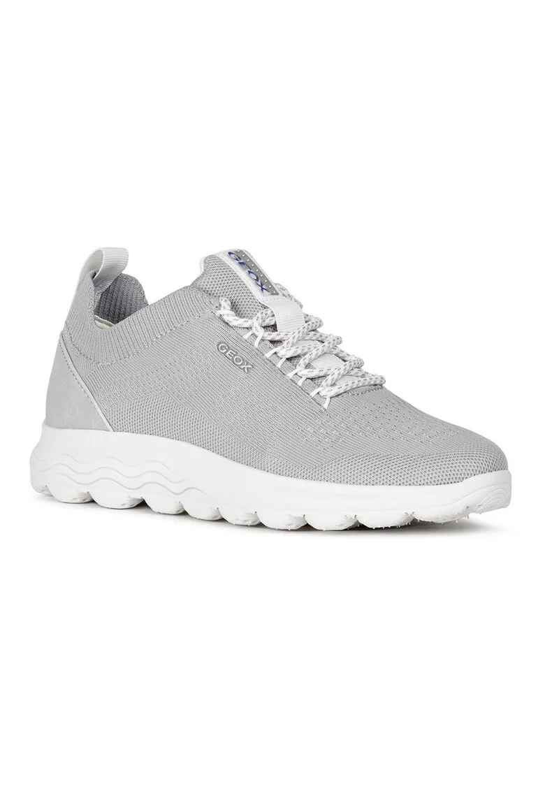 Pantofi sport din plasa tricotata cu detaliu de piele, Gri