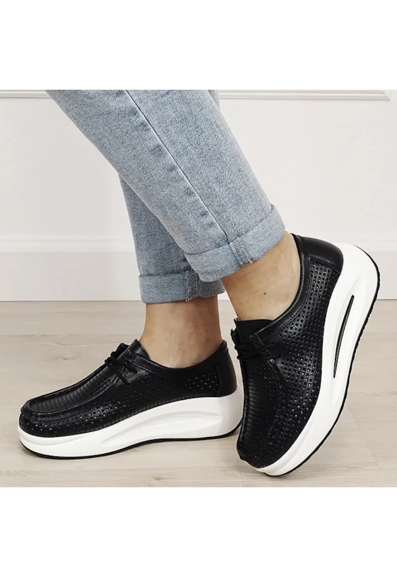 Sneakersi negri perforati din piele naturala 5129 M4 19316, Negru