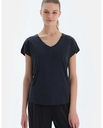 Tricou din amestec de modal cu decolteu in V