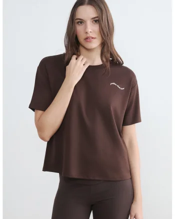Tricou lejer cu decolteu la baza gatului, Maro inchis