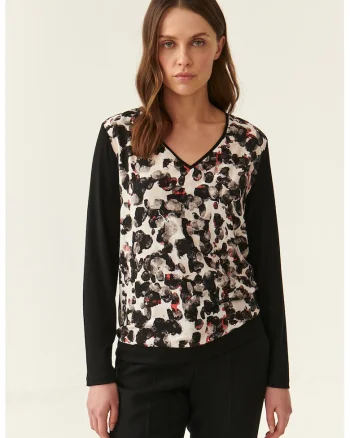 Bluza cu decolteu in V si imprimeu abstract Daneka, Alb/Negru