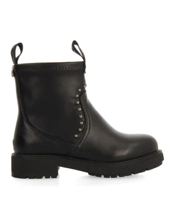 Ghete cu nituri metalice Preble, Negru