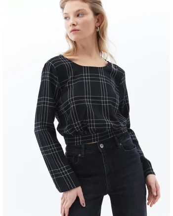 Bluza crop cu model in carouri, Alb/Negru