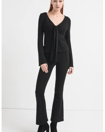 Bluza cu prindere frontala si decolteu in V, Negru