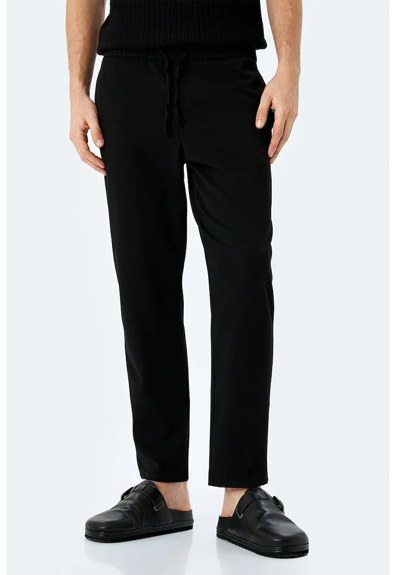 Pantaloni cu buzunare oblice si talie medie, Negru