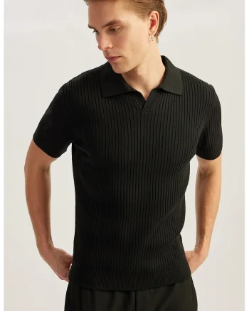 Pulover polo cu model texturat, maneci scurte si decolteu in V, Negru