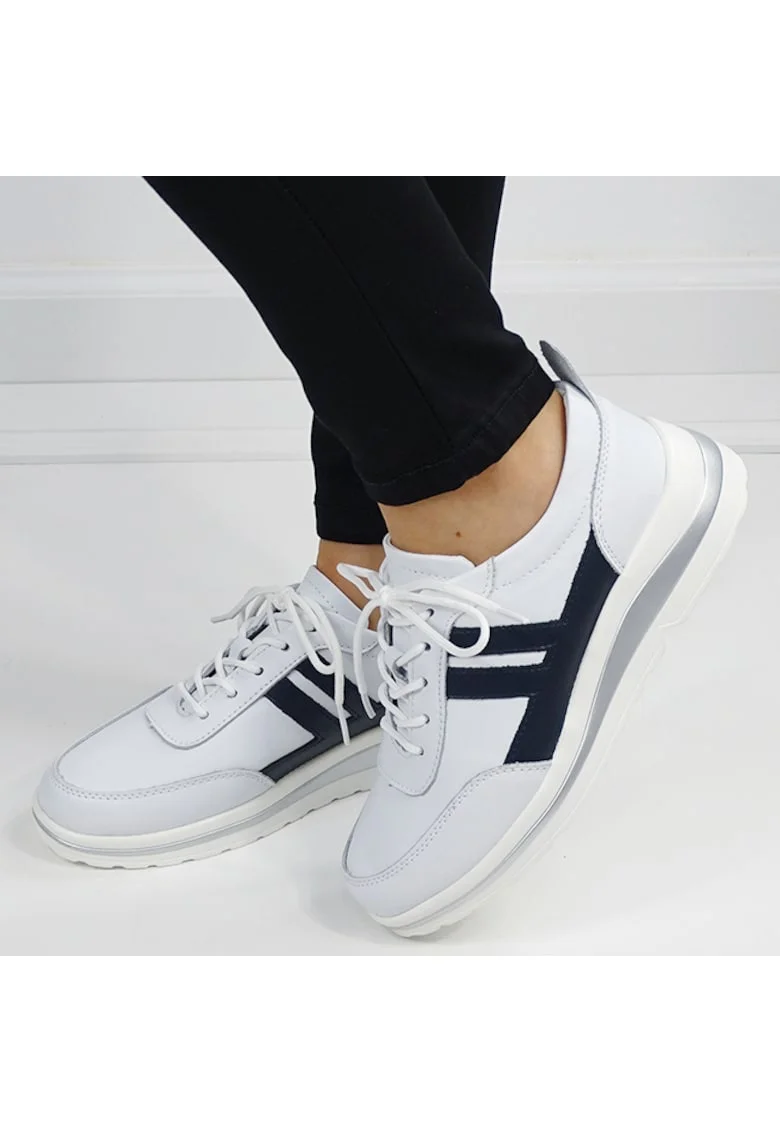 Sneakers alb cu bleumarin inchis din piele naturala 5089 M2 16430, Alb/Albastru inchis