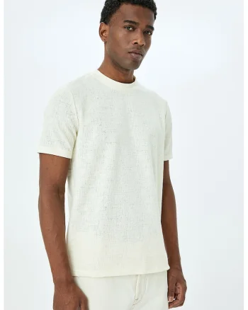 Tricou cu decolteu la baza gatului si model uni, Alb murdar