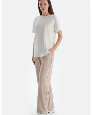 Pantaloni de trening cu croiala dreapta si buzunare, Bej