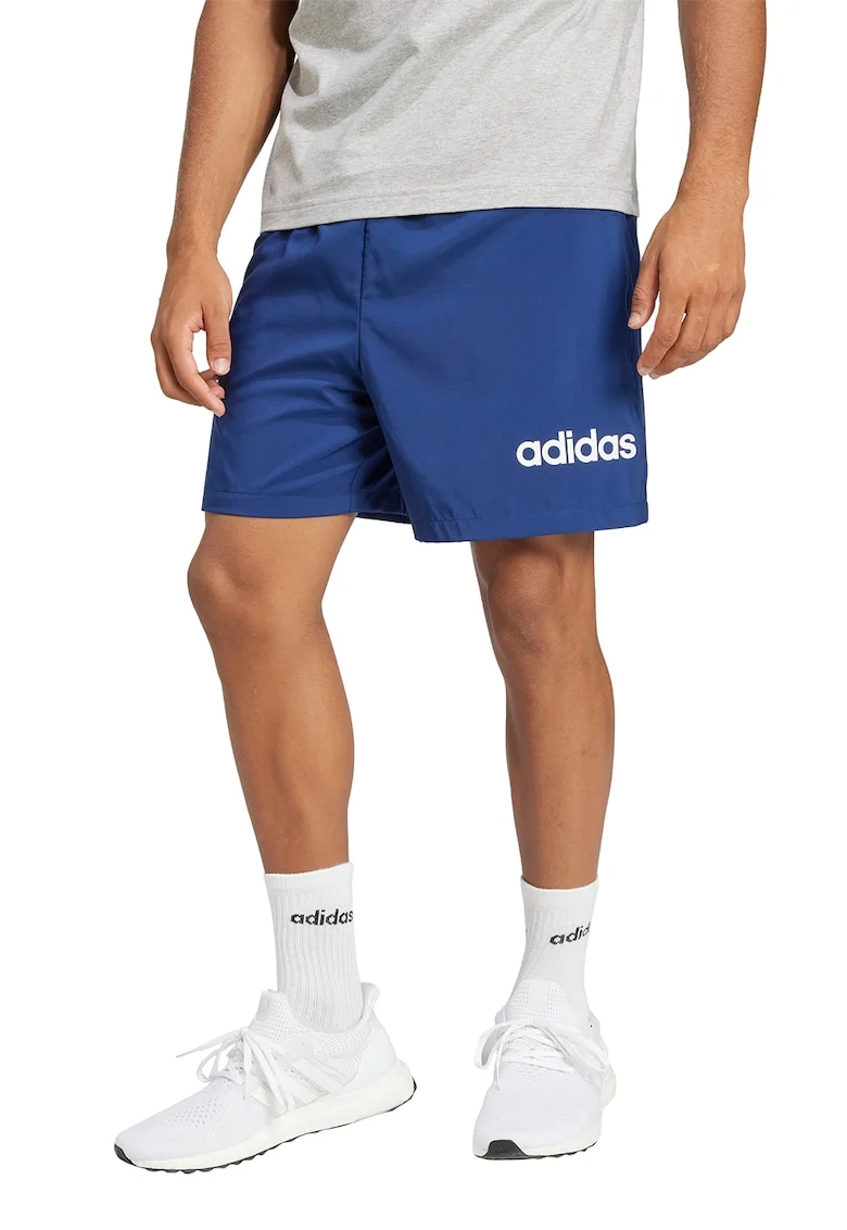 Pantaloni scurti cu buzunare laterale si detaliu logo, Alb/Albastru inchis