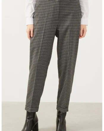 Pantaloni crop cu pliuri si model, Negru/Alb murdar/Gri inchis