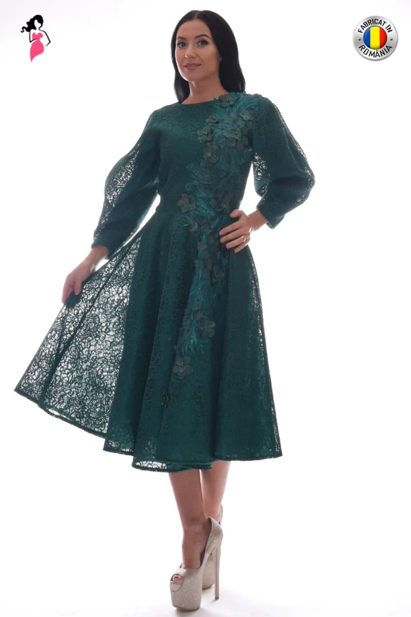 Rochie de ocazie clos din broderie cu aplicatie de flori 3D