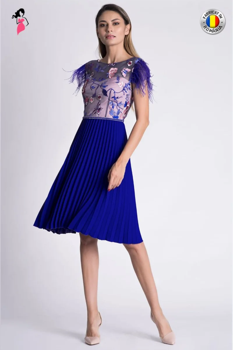 Rochie Xara eleganta de seara cu pene la umar si fusta solata