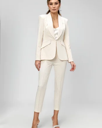 Compleu elegant ecru format din pantaloni cu talie inalta si sacou cambrat