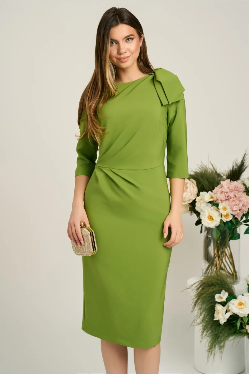 Rochie LaDonna eleganta din stofa verde cu funda maxi pe umar si fronseu in talie