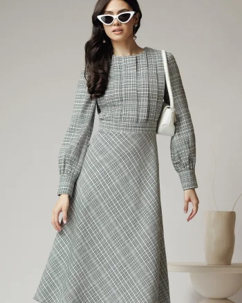 Rochie DY Fashion office din stofa alba cu imprimeu pepit si pliuri pe bust