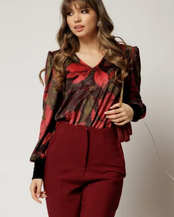 Bluza DY Fashion din catifea cu imprimeu rosu si decolteu in V