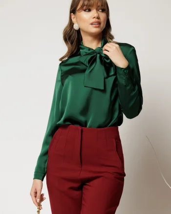 Bluza verde din satin eleganta cu funda la decolteu
