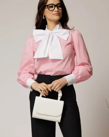 Bluza alba cu dungi roz din poplin cu esarfa tip funda la gat