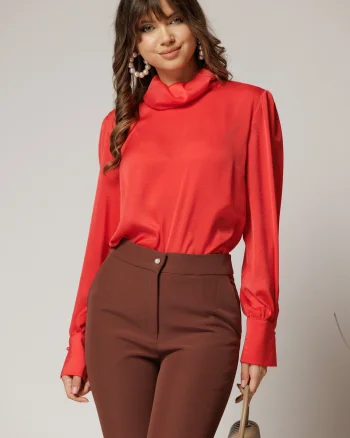 Bluza dama corai cu guler tip barcuta din voal si croi lejer