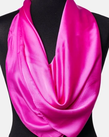 Esarfa fucsia, patrata, din amestec de matase si poliester
