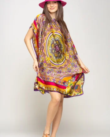 Rochie de plaja tip poncho din matase cu mandala centrala in chenar fucsia si mov