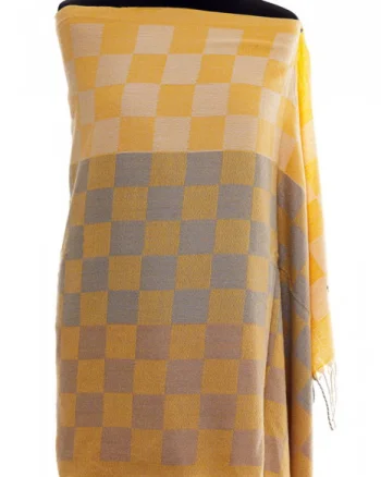 Esarfa casmir unisex cu imprimeu tabla de sah pe fond galben