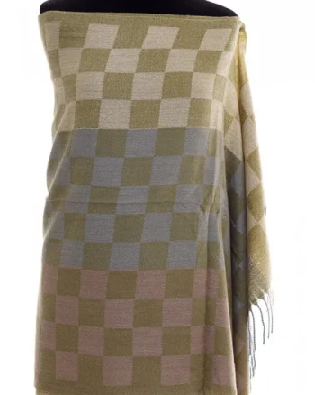 Esarfa casmir unisex cu imprimeu tabla de sah pe fond verde deschis