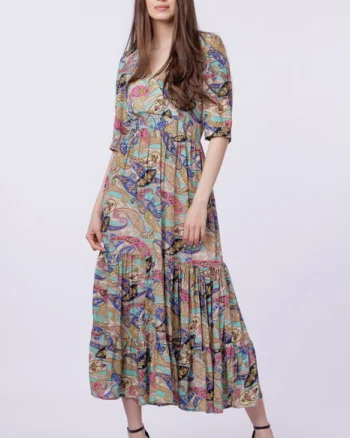 Rochie lunga din matase indiana, cu bust petrecut, imprimeu paisley si elemente aurii